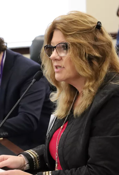 UEA President Renée Pinkney speaks to Utah Legislature.